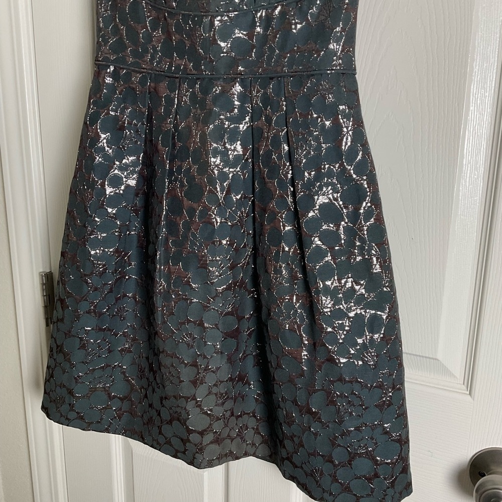 BCBGMaxAzria Metallic Jacquard "Eve" Strapless Dress - NWT size 4 - Picture 5 of 11